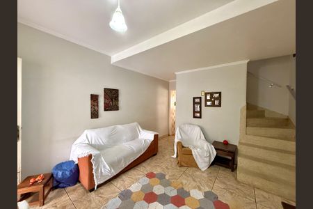 Sala de casa à venda com 2 quartos, 80m² em Jardim Alzira, São Paulo