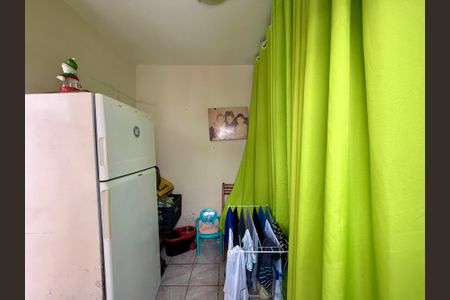 Casa à venda com 80m², 2 quartos e 1 vagaQuarto de Serviço
