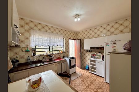 Casa à venda com 80m², 2 quartos e 1 vagaCozinha 