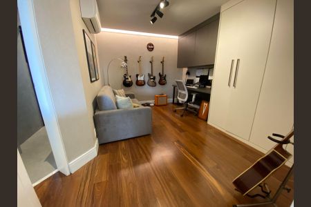 Apartamento à venda com 379m², 3 quartos e 4 vagasEscritório 1