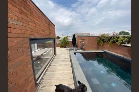 Apartamento à venda com 379m², 3 quartos e 4 vagasÁrea da piscina