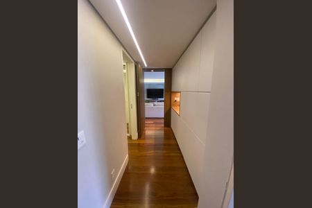 Apartamento à venda com 379m², 3 quartos e 4 vagasCorredor