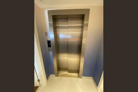 Apartamento à venda com 379m², 3 quartos e 4 vagasHall de entrada