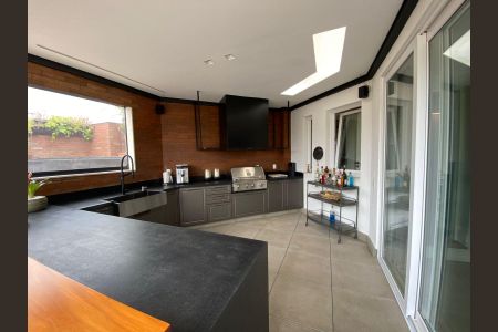 Apartamento à venda com 379m², 3 quartos e 4 vagasÁrea da piscina 