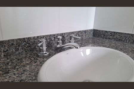 Apartamento à venda com 82m², 3 quartos e 3 vagasBanheiro Quarto 1 suíte