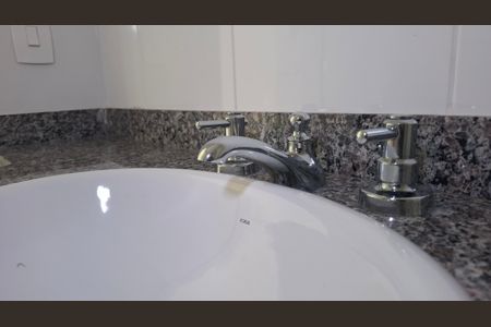 Apartamento à venda com 82m², 3 quartos e 3 vagasBanheiro 3