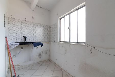 Cozinha de kitnet/studio para alugar com 1 quarto, 15m² em Parque Paineiras, São Paulo