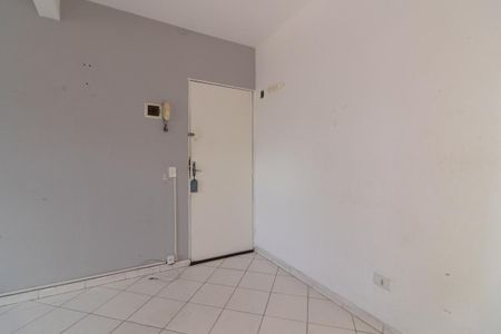 Quarto de kitnet/studio para alugar com 1 quarto, 15m² em Parque Paineiras, São Paulo