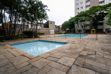 Apartamento para alugar com 64m², 2 quartos e 1 vagaÁrea comum - Piscina