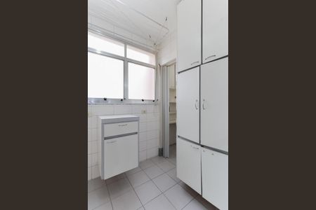 Apartamento para alugar com 64m², 2 quartos e 1 vagaÁrea e serviço