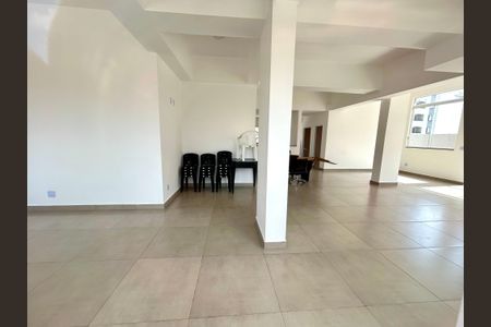 Apartamento para alugar com 43m², 2 quartos e 1 vaga Apartamento para alugar com 43m², 2 quartos e 1 vagaÁrea comum - Salão de festas