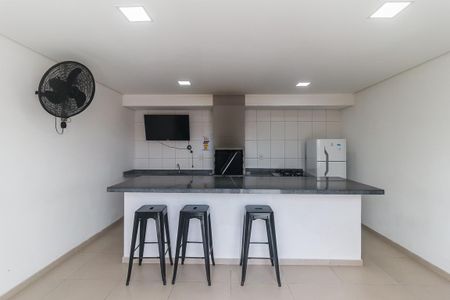 Apartamento para alugar com 67m², 3 quartos e 2 vagas Apartamento para alugar com 67m², 3 quartos e 2 vagasÁrea comum - Churrasqueira