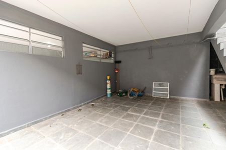 Casa para alugar com 180m², 3 quartos e 5 vagas Casa para alugar com 180m², 3 quartos e 5 vagasÁrea de Serviço
