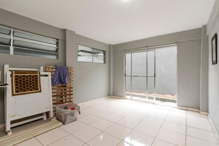 Casa para alugar com 180m², 3 quartos e 5 vagas Casa para alugar com 180m², 3 quartos e 5 vagasQuarto de Serviço