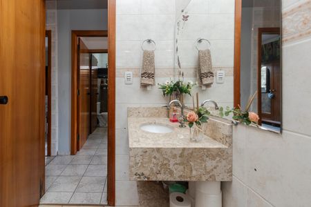 Casa para alugar com 180m², 3 quartos e 5 vagas Casa para alugar com 180m², 3 quartos e 5 vagasBanheiro