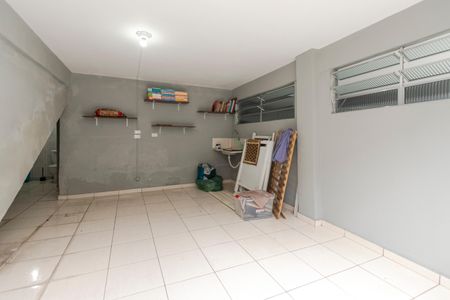 Casa para alugar com 180m², 3 quartos e 5 vagas Casa para alugar com 180m², 3 quartos e 5 vagasÁrea de Serviço