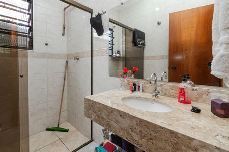 Casa para alugar com 180m², 3 quartos e 5 vagas Casa para alugar com 180m², 3 quartos e 5 vagasBanheiro da Suíte