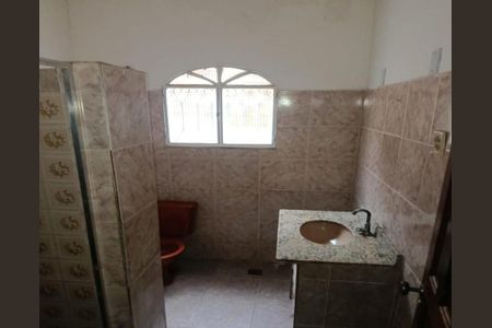 Banheiro de casa para alugar com 2 quartos, 120m² em Guaratiba, Rio de Janeiro