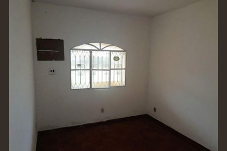 Quarto de casa para alugar com 2 quartos, 120m² em Guaratiba, Rio de Janeiro