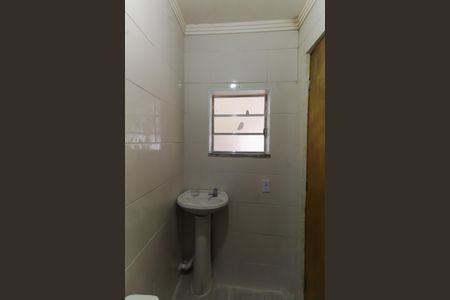 Banheiro de casa para alugar com 1 quarto, 150m² em Pari, São Paulo
