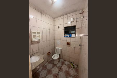 Banheiro de casa para alugar com 1 quarto, 45m² em Jardim Presidente Dutra, Guarulhos