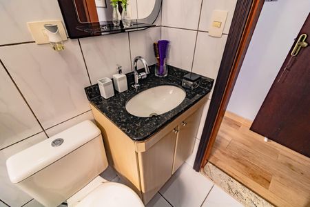 Casa à venda com 130m², 3 quartos e 2 vagas