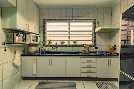 Casa à venda com 130m², 3 quartos e 2 vagas