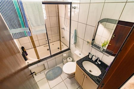 Casa à venda com 130m², 3 quartos e 2 vagas