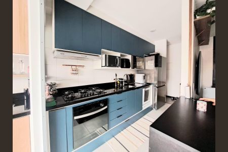 Cozinha de apartamento para alugar com 3 quartos, 75m² em Umuarama, Osasco
