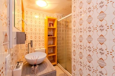 Banheiro de apartamento para alugar com 1 quarto, 48m² em Tristeza, Porto Alegre