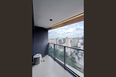 Varanda de kitnet/studio para alugar com 1 quarto, 22m² em Paraíso, São Paulo