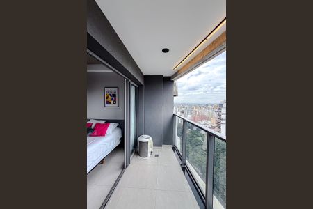 Varanda de kitnet/studio para alugar com 1 quarto, 22m² em Paraíso, São Paulo