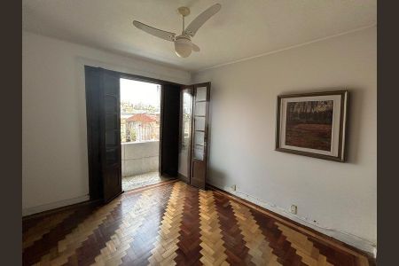 Quarto 1 de apartamento para alugar com 2 quartos, 110m² em São João, Porto Alegre