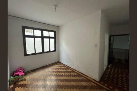 Sala  de apartamento para alugar com 2 quartos, 110m² em São João, Porto Alegre