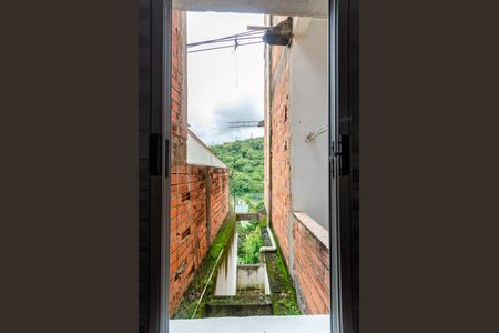 Sala - Janela de casa para alugar com 1 quarto, 50m² em Jardim Peri, São Paulo