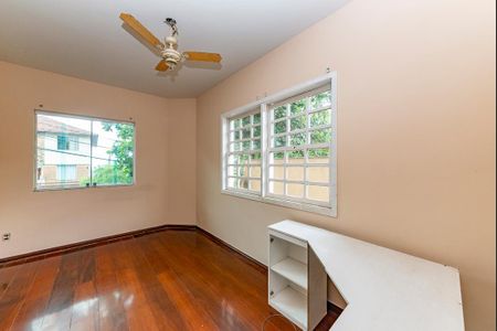 Casa para alugar com 309m², 4 quartos e 3 vagas Casa para alugar com 309m², 4 quartos e 3 vagasQuarto 4