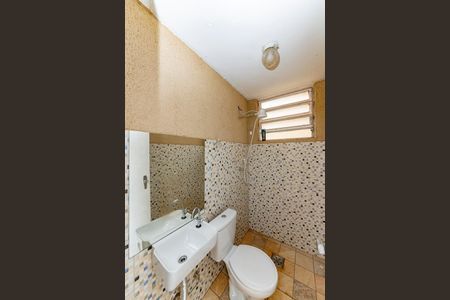 Casa para alugar com 309m², 4 quartos e 3 vagas Casa para alugar com 309m², 4 quartos e 3 vagasBanheiro de serviço