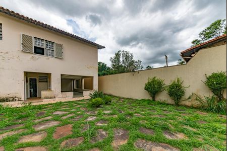 Casa para alugar com 309m², 4 quartos e 3 vagas Casa para alugar com 309m², 4 quartos e 3 vagasQuintal