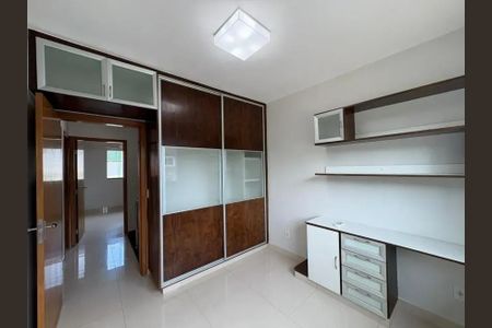 Casa de Condomínio para alugar com 3 quartos, 132m² em Parque Amazonia, Goiânia