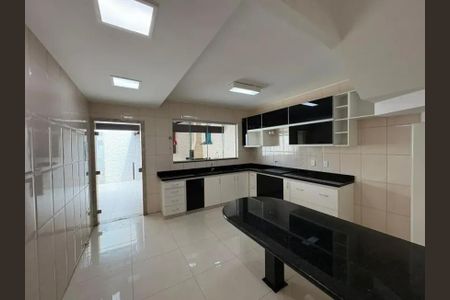 Casa de Condomínio para alugar com 3 quartos, 132m² em Parque Amazonia, Goiânia