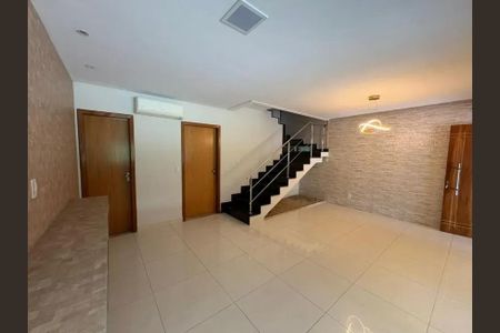 Casa de Condomínio para alugar com 3 quartos, 132m² em Parque Amazonia, Goiânia