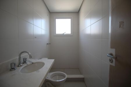 Apartamento à venda com 67m², 2 quartos e 1 vagaBanheiro da Suíte 1