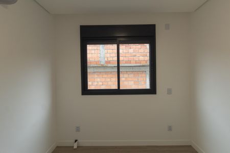 Casa à venda com 266m², 4 quartos e 2 vagas Casa à venda com 266m², 4 quartos e 2 vagasQuarto