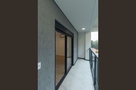 Casa à venda com 266m², 4 quartos e 2 vagas Casa à venda com 266m², 4 quartos e 2 vagasVaranda da Suite 2