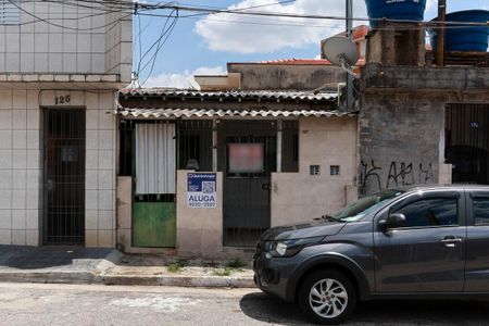 Casa para alugar com 50m², 1 quarto e sem vaga Casa para alugar com 50m², 1 quarto e sem vagaFachada + plaquinha