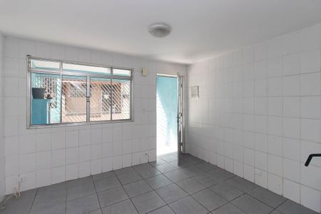 Sala de casa para alugar com 2 quartos, 52m² em Parada Inglesa, São Paulo