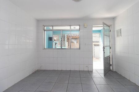 Sala de casa para alugar com 2 quartos, 52m² em Parada Inglesa, São Paulo