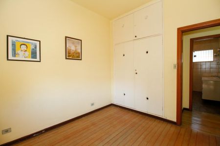 Casa à venda com 217m², 3 quartos e 3 vagasQuarto 2