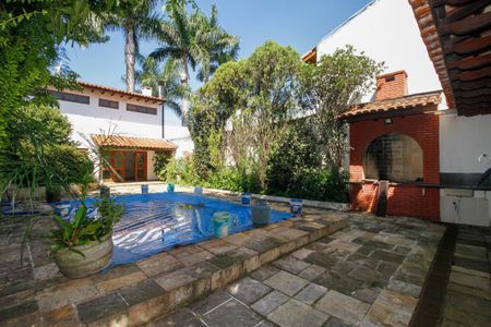 Casa à venda com 217m², 3 quartos e 3 vagasPiscina e Churrasqueira