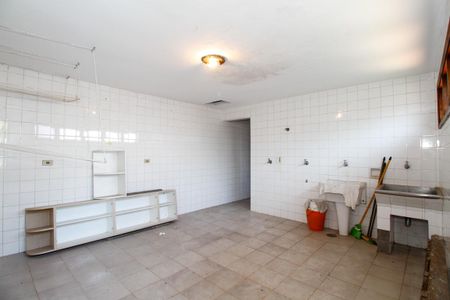 Casa à venda com 217m², 3 quartos e 3 vagasÁrea de Serviço